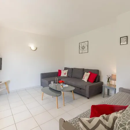 Villa Le Verger, Lumineuse Et Agreable Avec Son Espace Exterieur Clos Au Coeur De Notre Vignoble *