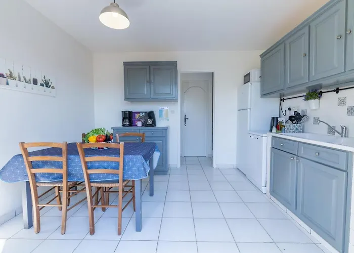 Villa Le Verger, Lumineuse Et Agreable Avec Son Espace Exterieur Clos Au Coeur De Notre Vignoble Hyères